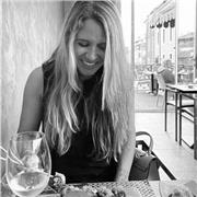 Studentessa magistrale alla Statale di Milano offre ripetizioni per materia umanistiche (italiano e storia) e per scienze